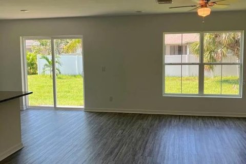 Casa en alquiler en North Port, Florida, 3 dormitorios, 124.86 m2 № 1900275 - foto 8
