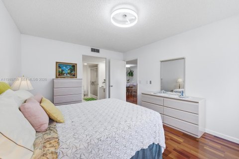 Copropriété à vendre à Pembroke Pines, Floride: 2 chambres, 112.13 m2 № 2044278 - photo 9