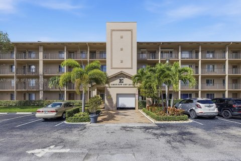 Copropriété à vendre à Pembroke Pines, Floride: 2 chambres, 112.13 m2 № 2044278 - photo 28