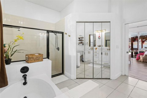 Casa en venta en Tampa, Florida, 3 dormitorios, 170.75 m2 № 2091950 - foto 18