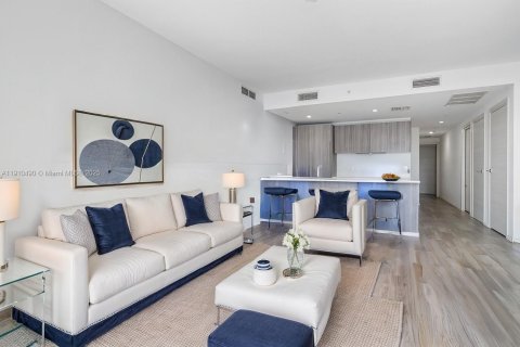 Купить кондоминиум в Майами, Флорида 3 спальни, 123.93м2, № 1966123 - фото 2