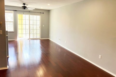 Touwnhouse à vendre à Lakewood Ranch, Floride: 2 chambres, 98.85 m2 № 2142844 - photo 4