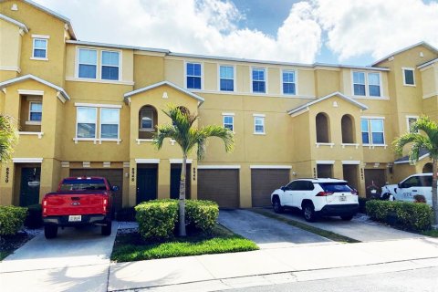Touwnhouse à vendre à Lakewood Ranch, Floride: 2 chambres, 98.85 m2 № 2142844 - photo 2