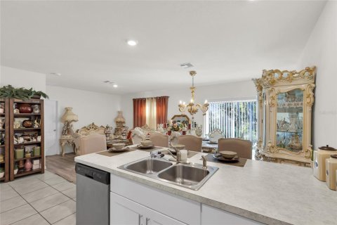 Casa en alquiler en Kissimmee, Florida, 4 dormitorios, 139.35 m2 № 1776618 - foto 16