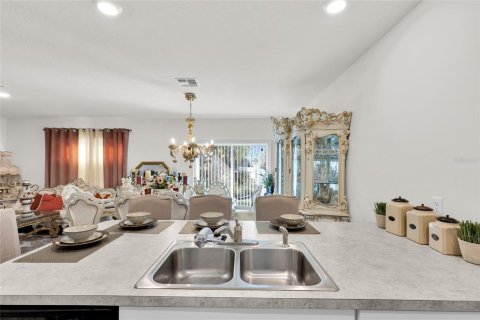 Casa en alquiler en Kissimmee, Florida, 4 dormitorios, 139.35 m2 № 1776618 - foto 14