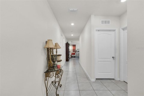 Casa en alquiler en Kissimmee, Florida, 4 dormitorios, 139.35 m2 № 1776618 - foto 9