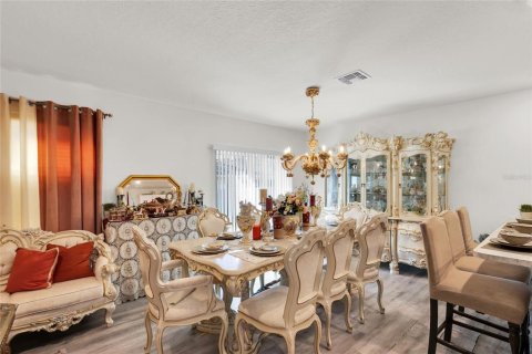 Casa en alquiler en Kissimmee, Florida, 4 dormitorios, 139.35 m2 № 1776618 - foto 17