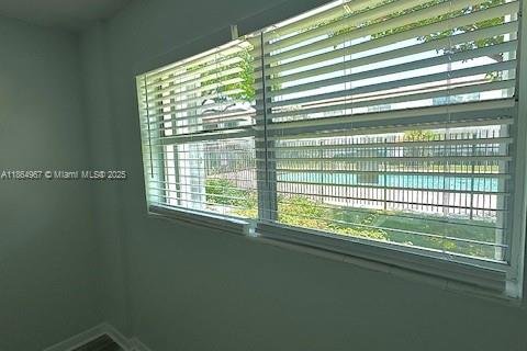 Condo in Deerfield Beach, Florida, 1 bedroom  № 1893233 - photo 12