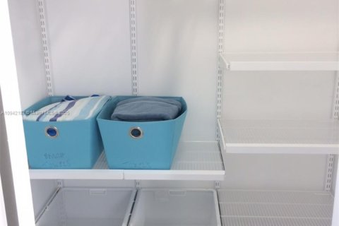 Condominio en alquiler en Miami Beach, Florida, 49.24 m2 № 2013905 - foto 25