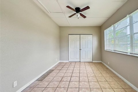 Villa ou maison à louer à Tampa, Floride: 4 chambres, 154.59 m2 № 2415278 - photo 13