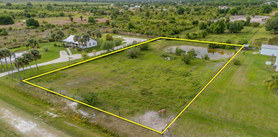 Terreno en Okeechobee, Florida № 1005213