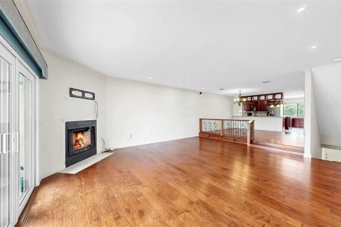 Townhouse in Treasure Island, Florida 2 bedrooms, 162.58 sq.m. № 1810588 - photo 28