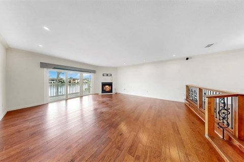 Townhouse in Treasure Island, Florida 2 bedrooms, 162.58 sq.m. № 1810588 - photo 26
