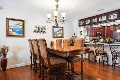 Townhouse in Treasure Island, Florida 2 bedrooms, 162.58 sq.m. № 1810588 - photo 29