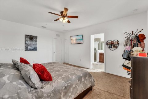 Touwnhouse à louer à Homestead, Floride: 3 chambres, 224.36 m2 № 2000085 - photo 17