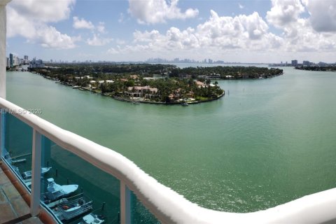 Copropriété à louer à Miami Beach, Floride: 2 chambres, 123.19 m2 № 1998373 - photo 18