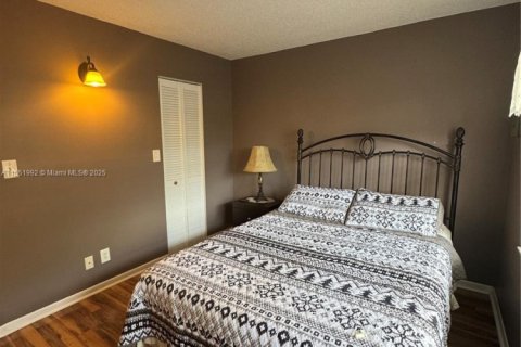 Condo in Sunrise, Florida, 2 bedrooms  № 1762720 - photo 14