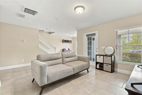 Touwnhouse à vendre à Orlando, Floride: 3 chambres, 212 m2 № 2411441 - photo 13
