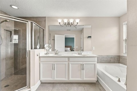 Touwnhouse à vendre à Orlando, Floride: 3 chambres, 212 m2 № 2411441 - photo 30