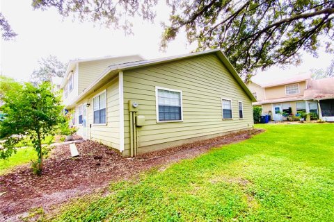 Casa en alquiler en Brandon, Florida, 2 dormitorios, 80.82 m2 № 1899899 - foto 5