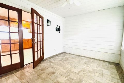 Casa en alquiler en Brandon, Florida, 2 dormitorios, 80.82 m2 № 1899899 - foto 14