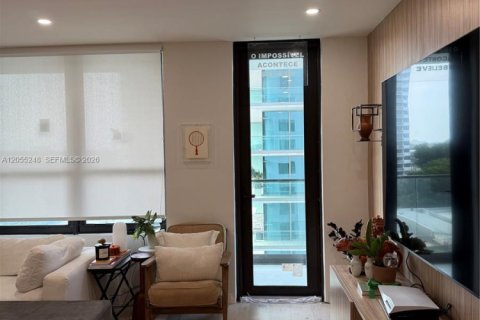 Condo in Bal Harbour, Florida, 2 bedrooms  № 2264940 - photo 12