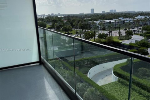 Condo in Bal Harbour, Florida, 2 bedrooms  № 2264940 - photo 4