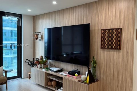 Condo in Bal Harbour, Florida, 2 bedrooms  № 2264940 - photo 11