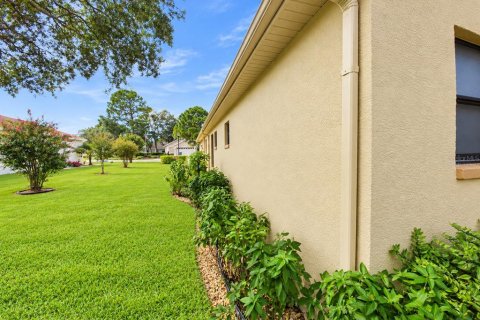 House in Spring Hill, Florida 2 bedrooms, 134.43 sq.m. № 2393715 - photo 27