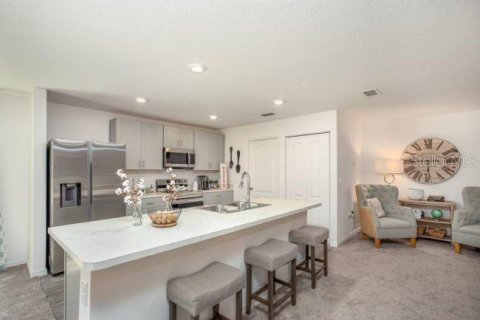 Casa en venta en Ocala, Florida, 4 dormitorios, 174.28 m2 № 1918690 - foto 5