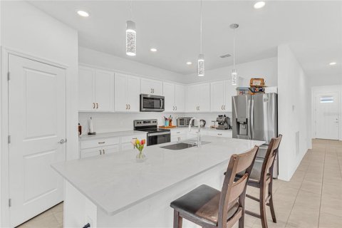 Casa en venta en Lake Alfred, Florida, 3 dormitorios, 207.17 m2 № 1680880 - foto 8