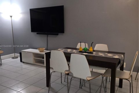 Condo in Fort Lauderdale, Florida, 1 bedroom  № 2003820 - photo 10