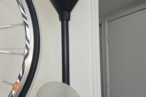 Condo in Fort Lauderdale, Florida, 1 bedroom  № 2003820 - photo 17