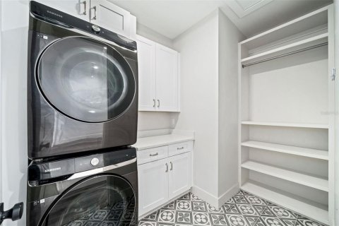 Casa en venta en Orlando, Florida, 3 dormitorios, 217.02 m2 № 1784606 - foto 29
