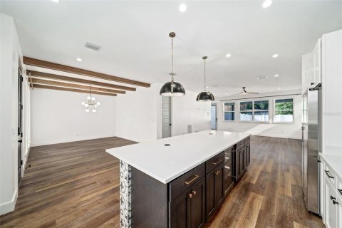 Casa en venta en Orlando, Florida, 3 dormitorios, 217.02 m2 № 1784606 - foto 8