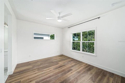 Casa en venta en Orlando, Florida, 3 dormitorios, 217.02 m2 № 1784606 - foto 19