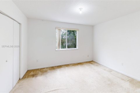 Condominio en venta en Opa-locka, Florida, 3 dormitorios № 2066863 - foto 29