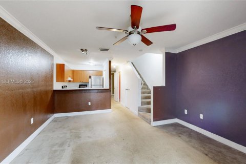 Condominio en venta en Opa-locka, Florida, 3 dormitorios № 2066863 - foto 20