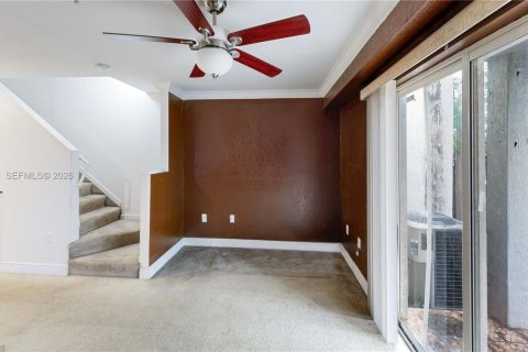 Condominio en venta en Opa-locka, Florida, 3 dormitorios № 2066863 - foto 19