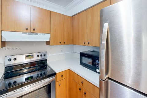 Condominio en venta en Opa-locka, Florida, 3 dormitorios № 2066863 - foto 13