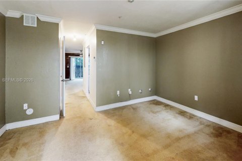 Condominio en venta en Opa-locka, Florida, 3 dormitorios № 2066863 - foto 4