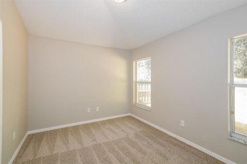 Villa ou maison à vendre à Tampa, Floride: 4 chambres, 178.65 m2 № 2329976 - photo 17