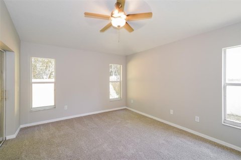 Villa ou maison à vendre à Tampa, Floride: 4 chambres, 178.65 m2 № 2329976 - photo 11