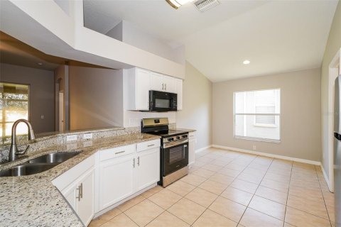 Villa ou maison à vendre à Tampa, Floride: 4 chambres, 178.65 m2 № 2329976 - photo 6