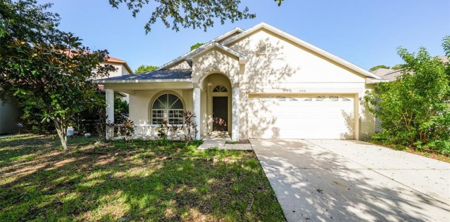 Villa ou maison à Tampa, Floride 4 chambres, 178.65 m2 № 2329976