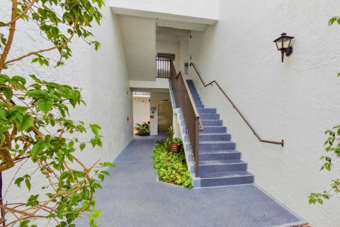 Copropriété à vendre à Boynton Beach, Floride: 3 chambres, 127.65 m2 № 2146836 - photo 5