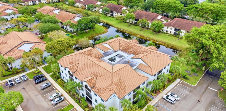 Condo à Boynton Beach, Floride, 3 chambres  № 2146836