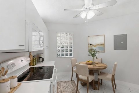 Copropriété à vendre à Boynton Beach, Floride: 3 chambres, 127.65 m2 № 2146836 - photo 3