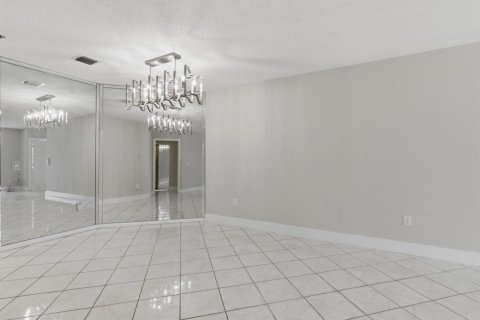 Copropriété à vendre à Boynton Beach, Floride: 3 chambres, 127.65 m2 № 2146836 - photo 15