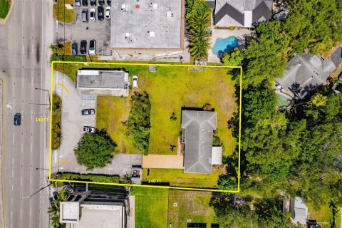 Commercial property in Dania Beach, Florida № 1756778 - photo 3